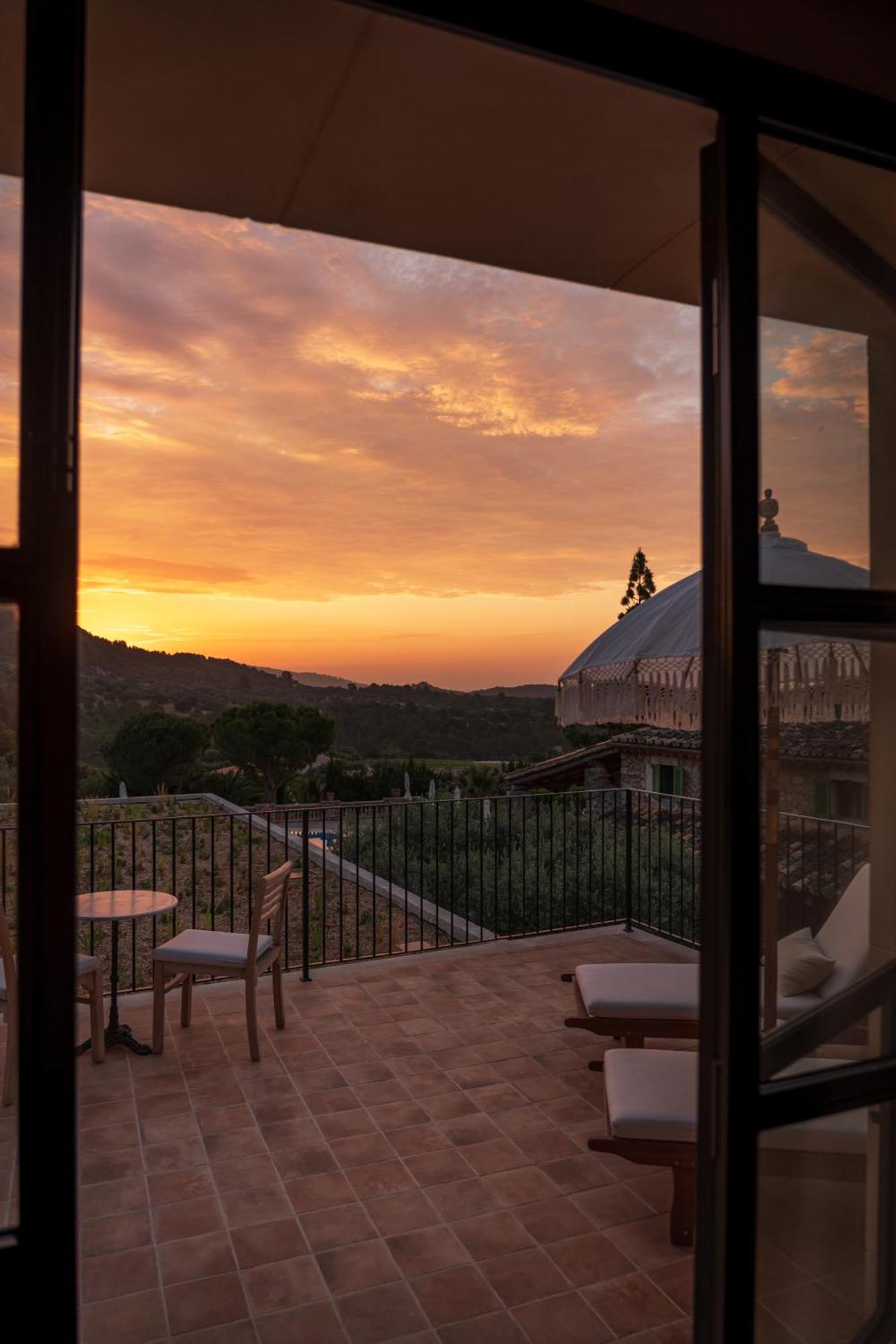 Ca'N Beneit Hotel Binibona Exterior photo